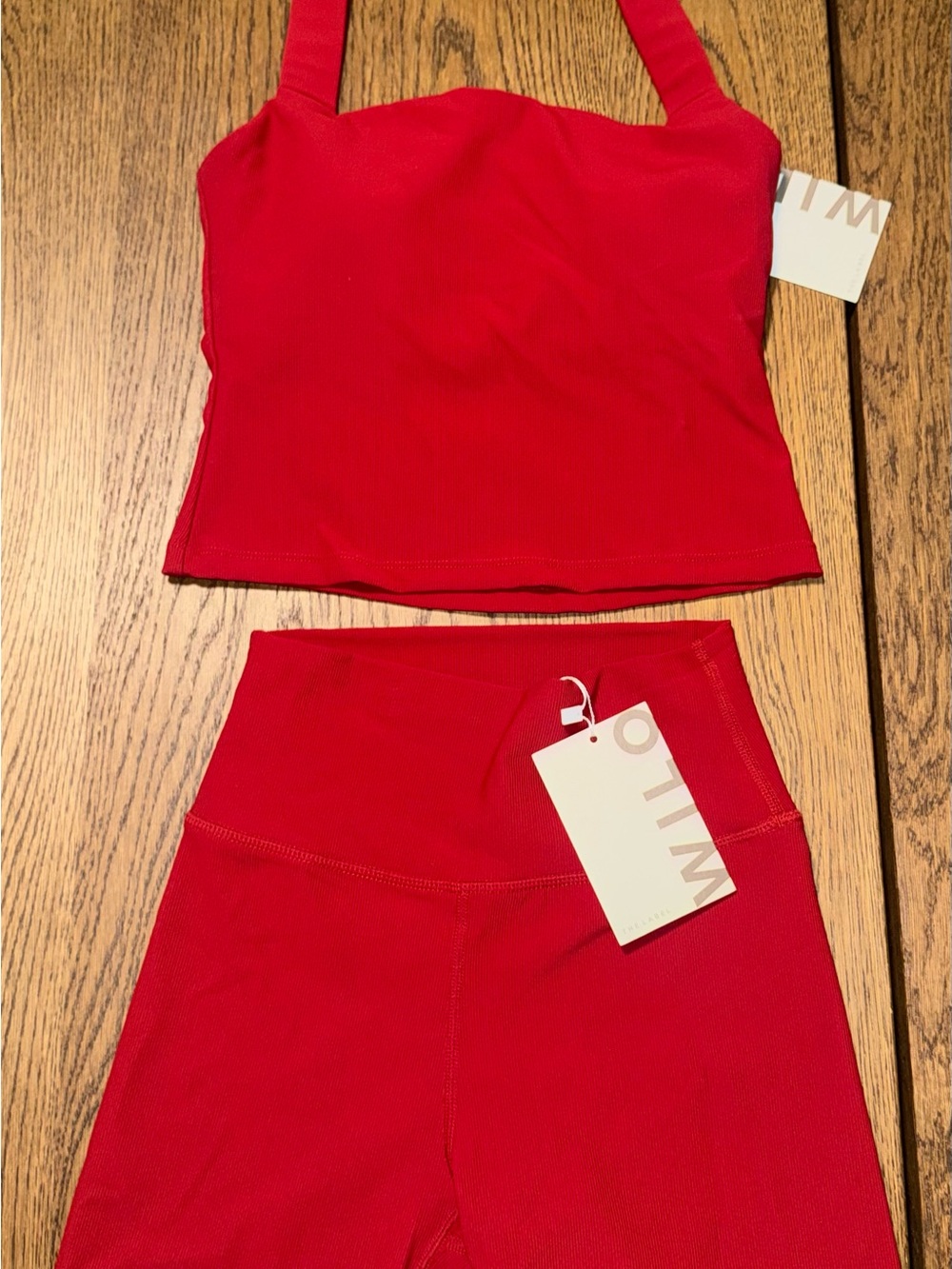 Wilo Burgundy Set - Sleek Everyday Piece - Picture 1 of 6